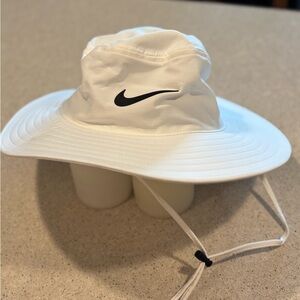 Nike White Wide-Brim Hat